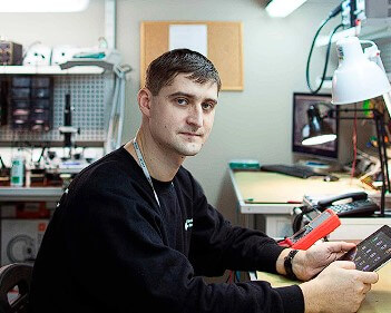 Мастер сервисного центра по ремонту техники Breville